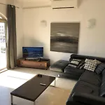 Seafront Apartment Spinola Bay