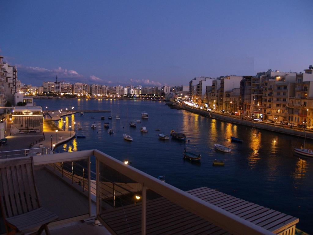 Seafront Spinola Bay * Saint Julian's